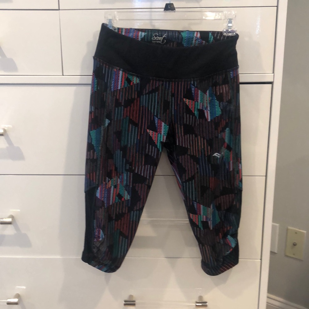 Scoot series, saucing leggings